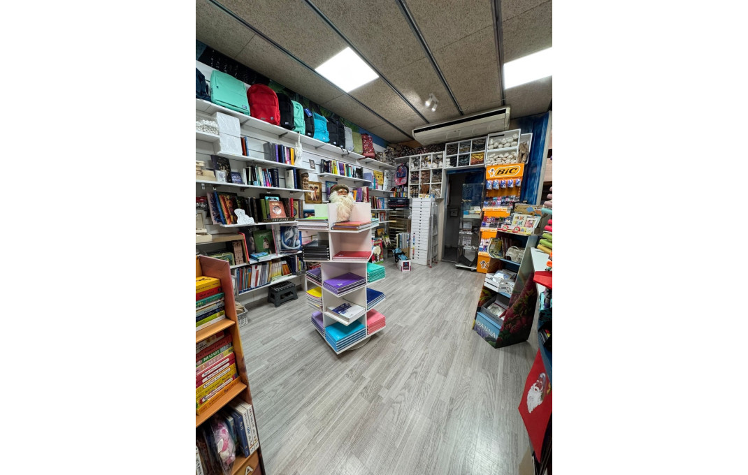 Traspaso - Tiendas -
L'Hospitalet de Llobregat - Collblanc