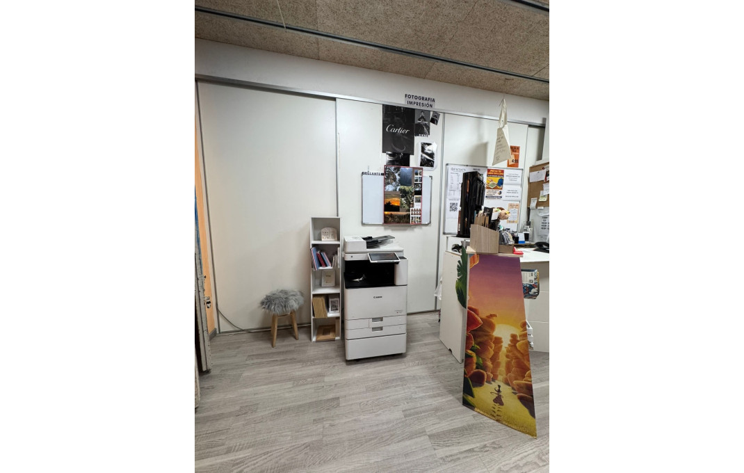 Traspaso - Tiendas -
L'Hospitalet de Llobregat - Collblanc