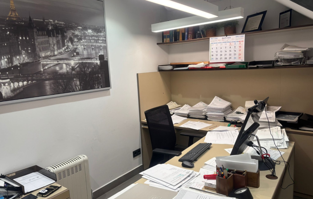 Venta - Local comercial -
Barcelona - Les corts