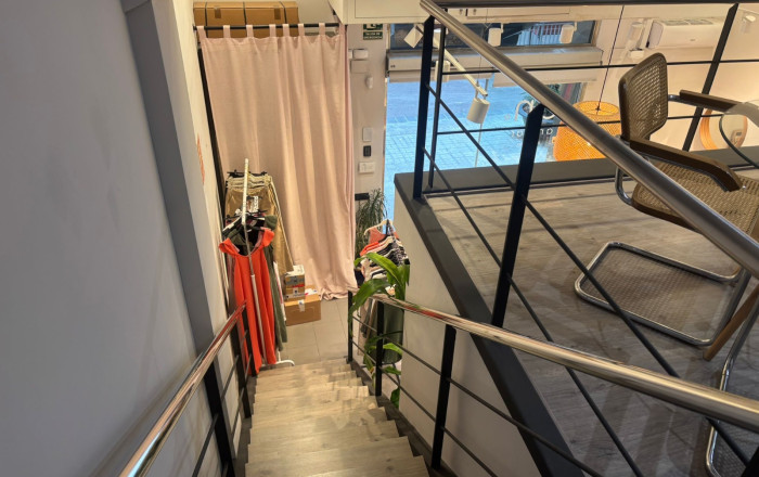 Venta - Local comercial -
Barcelona - Les corts