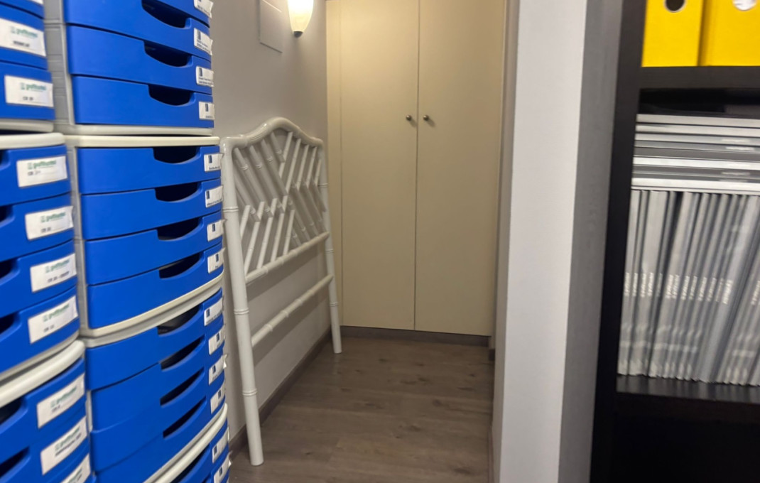 Venta - Local comercial -
Barcelona - Les corts