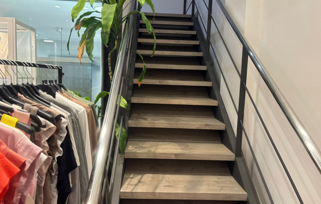 Venta - Local comercial -
Barcelona - Les corts
