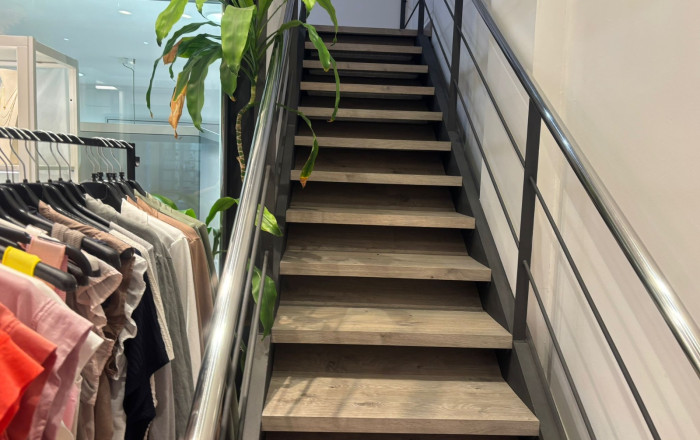 Venta - Local comercial -
Barcelona - Les corts