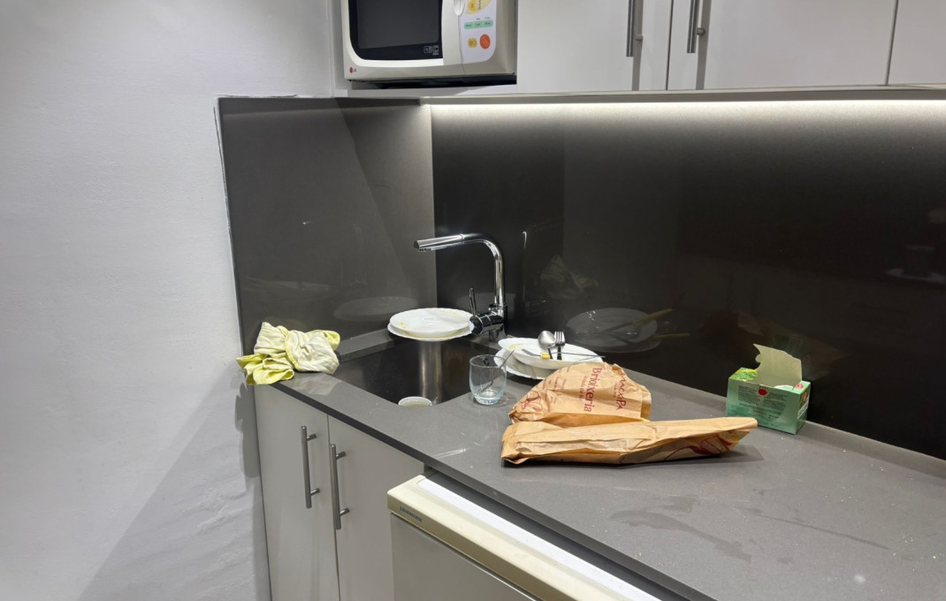 Venta - Local comercial -
Barcelona - Les corts