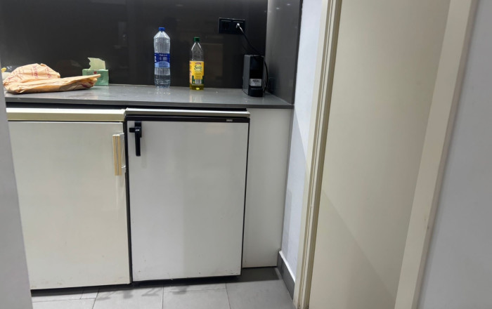Venta - Local comercial -
Barcelona - Les corts