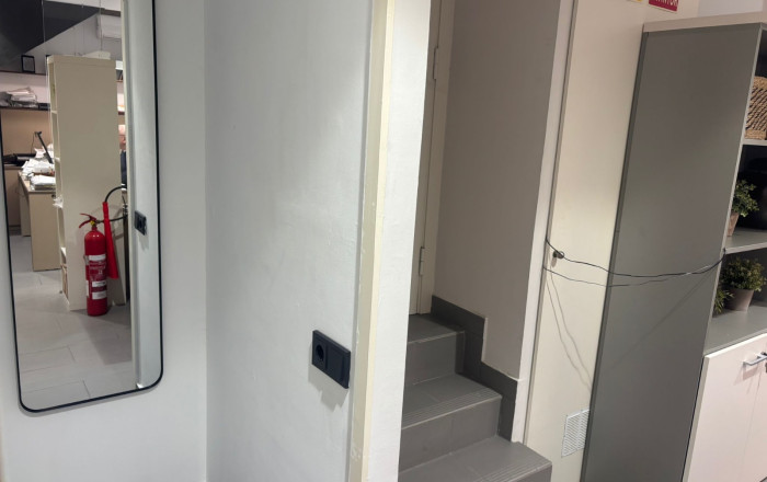Venta - Local comercial -
Barcelona - Les corts