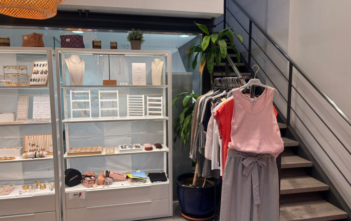 Venta - Local comercial -
Barcelona - Les corts