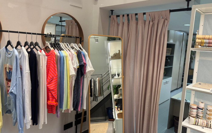 Venta - Local comercial -
Barcelona - Les corts