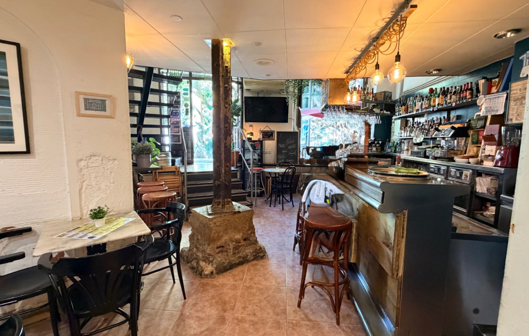 Traspaso - Bar Restaurante -
Barcelona - Eixample