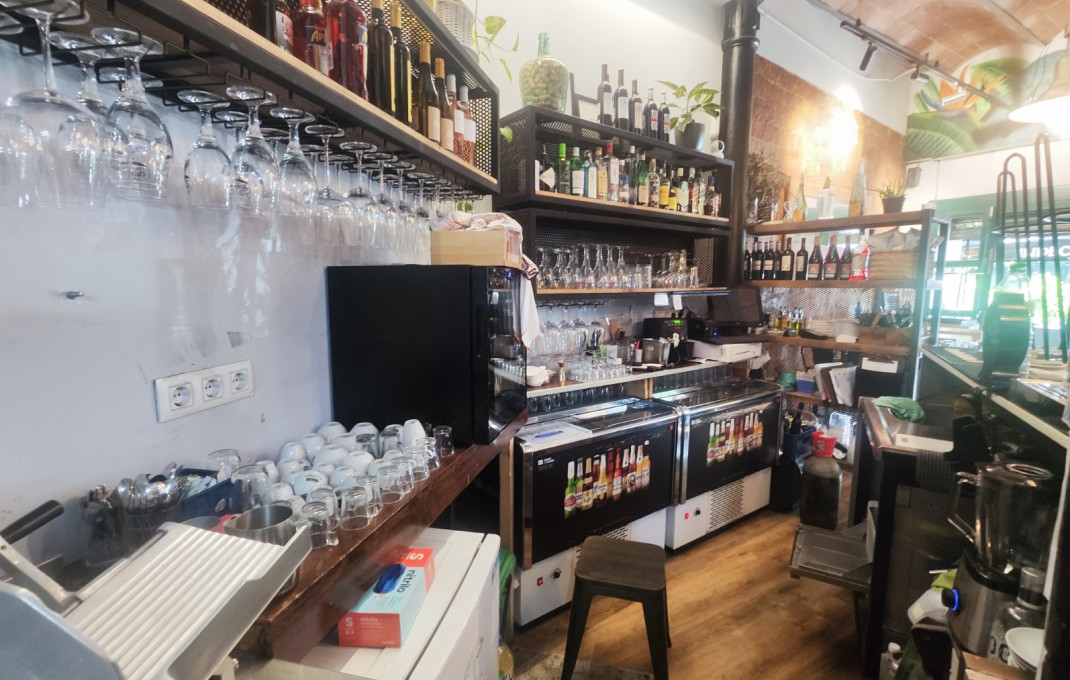 Traspaso - Bar Restaurante -
Barcelona - Eixample Derecho