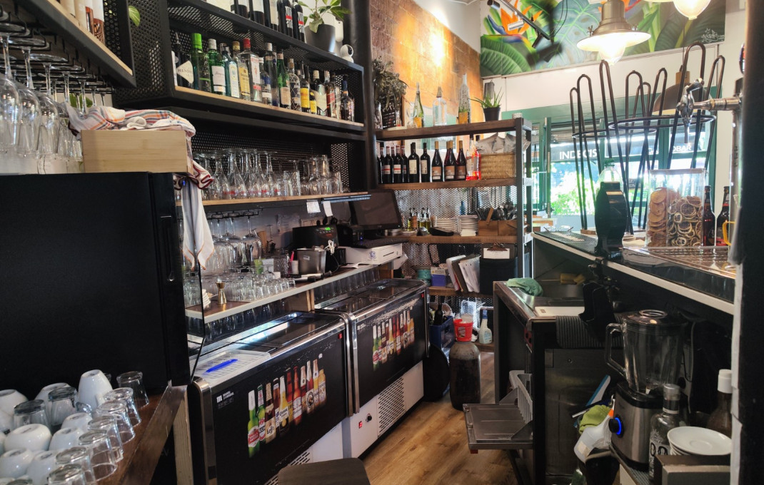 Traspaso - Bar Restaurante -
Barcelona - Eixample Derecho