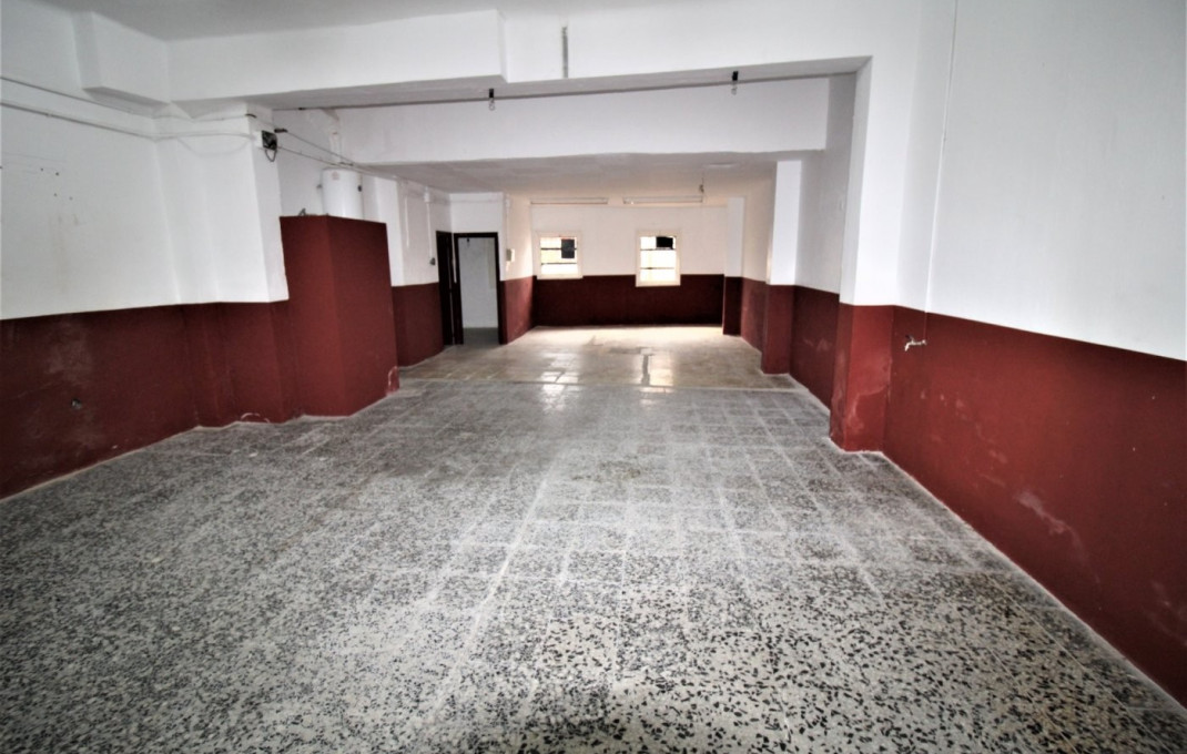 Alquiler - Local comercial -
Mataró - Via Europa - Parque Central
