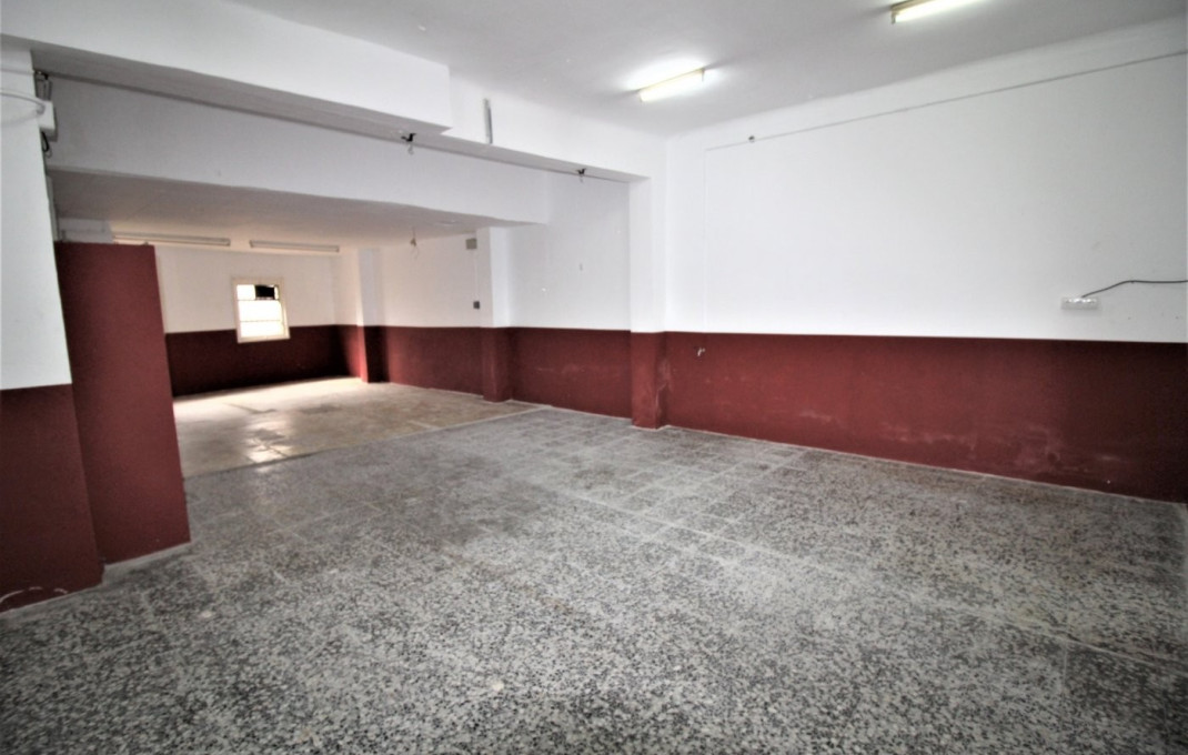 Alquiler - Local comercial -
Mataró - Via Europa - Parque Central