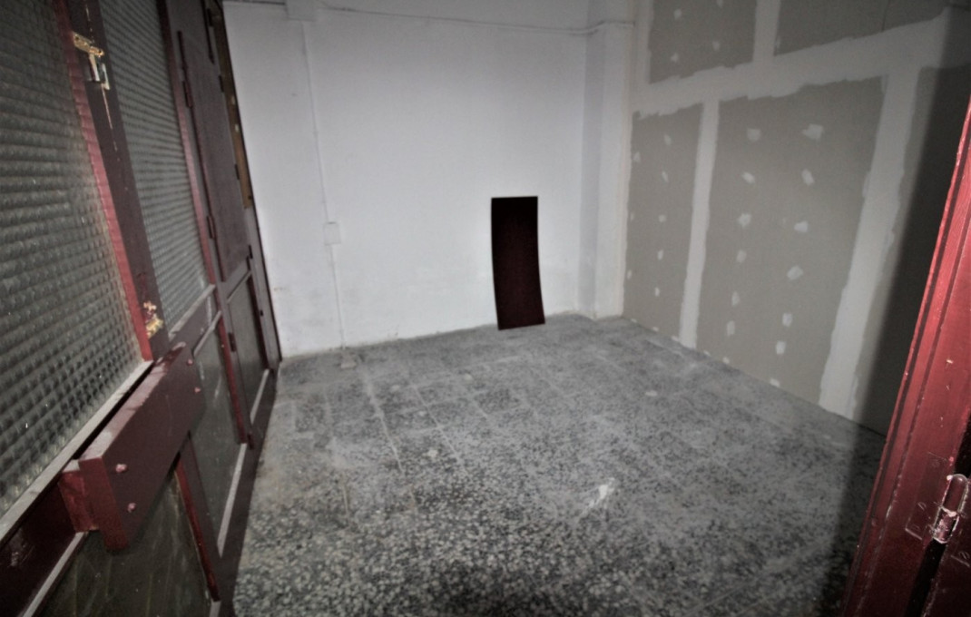Alquiler - Local comercial -
Mataró - Via Europa - Parque Central