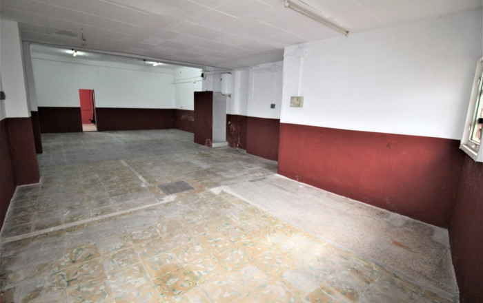 Alquiler - Local comercial -
Mataró - Via Europa - Parque Central