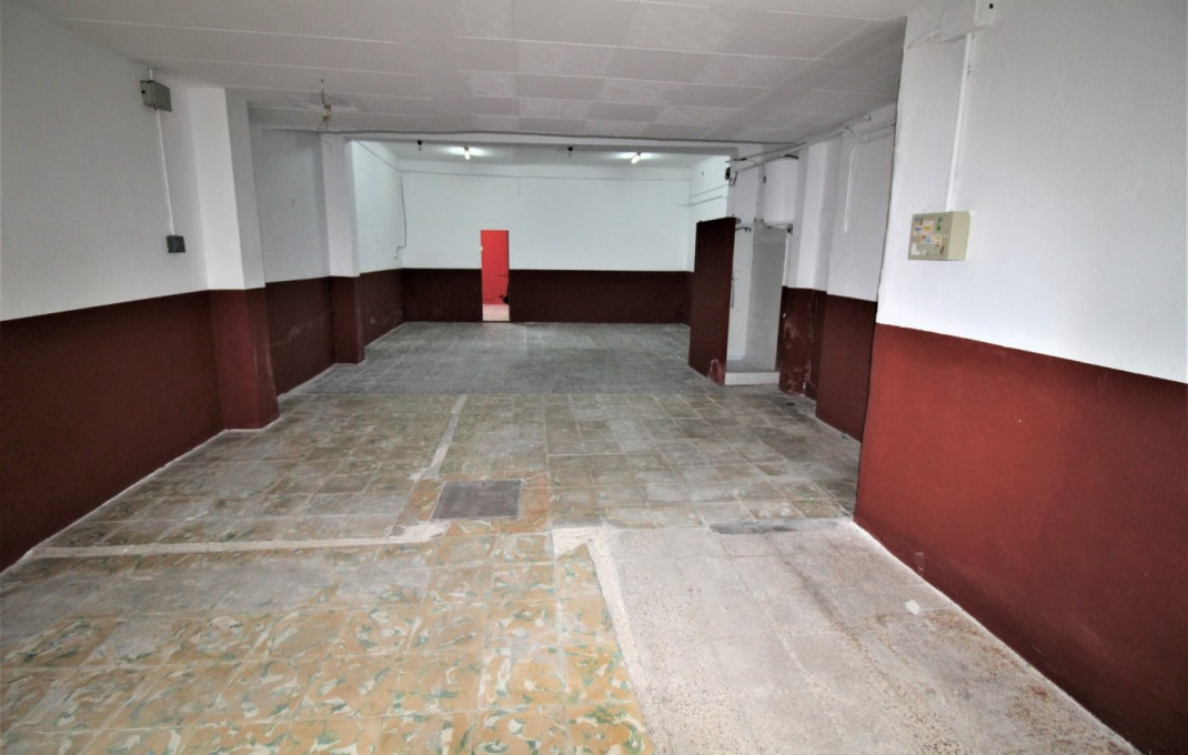 Venta - Local comercial -
Mataró
