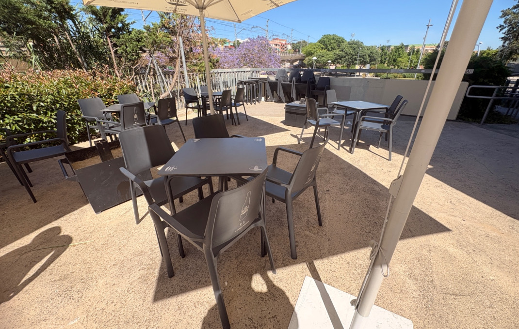 Traspaso - Bar Restaurante -
Cornella de Llobregat - Centro