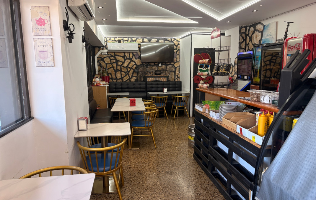 Traspaso - Bar Restaurante -
Cornella de Llobregat - Centro