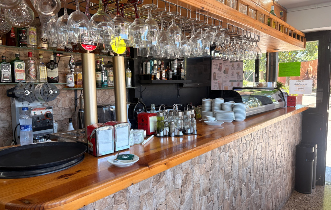 Traspaso - Bar Restaurante -
Cornella de Llobregat - Centro