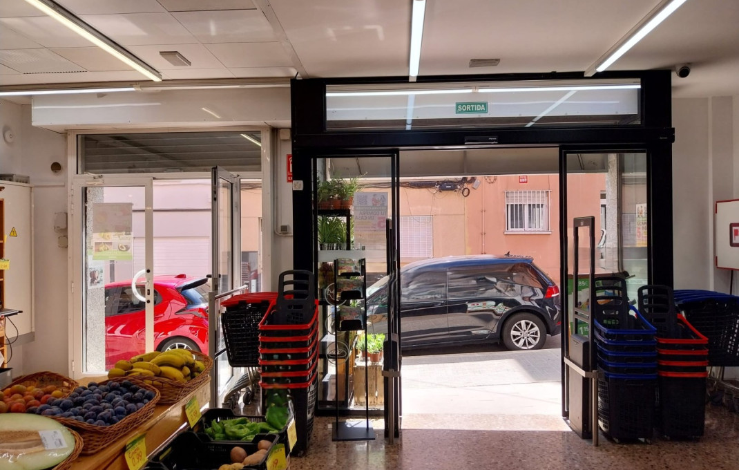 Traspaso - Supermercado -
Sant Boi de Llobregat