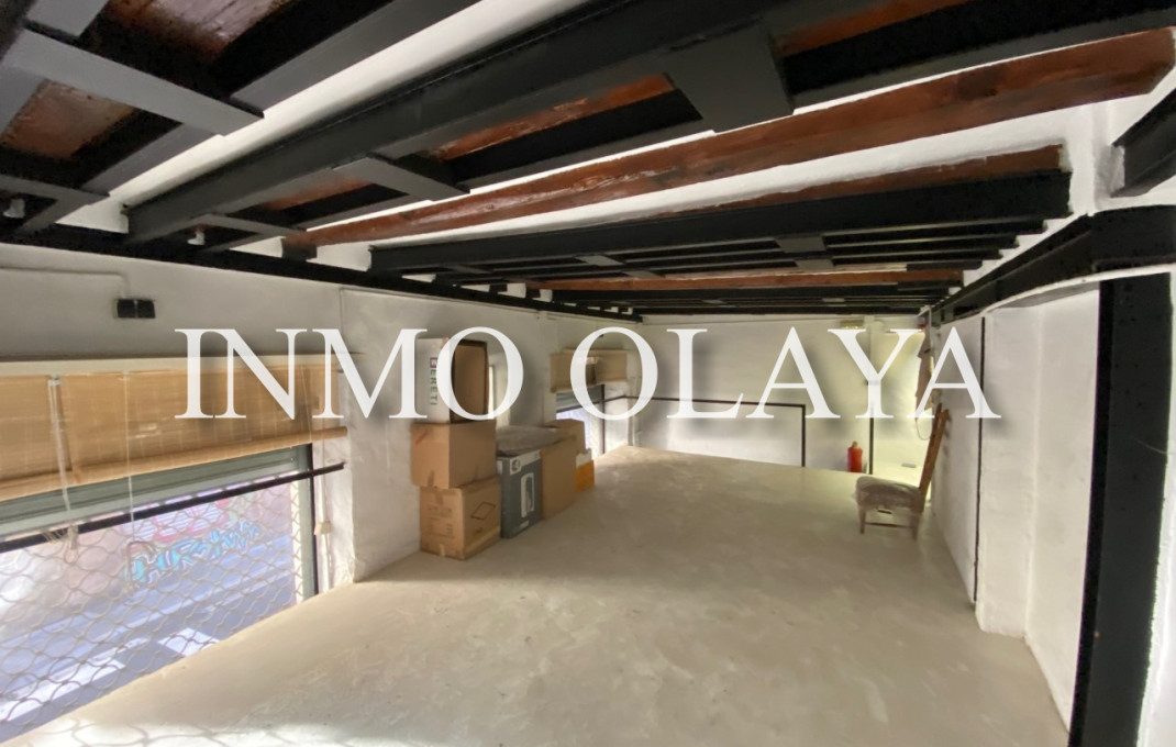 Revente - Local comercial -
Barcelona - Ciutat Vella