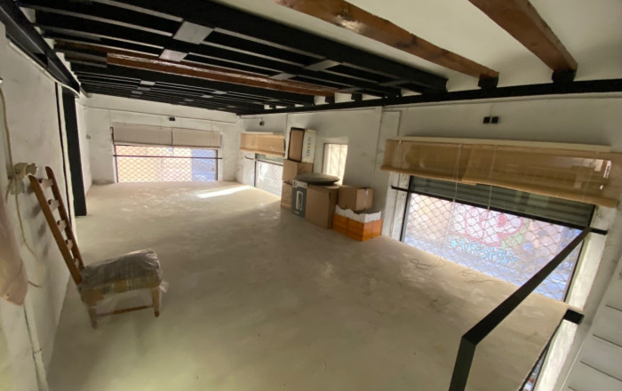 Revente - Local comercial -
Barcelona - Ciutat Vella