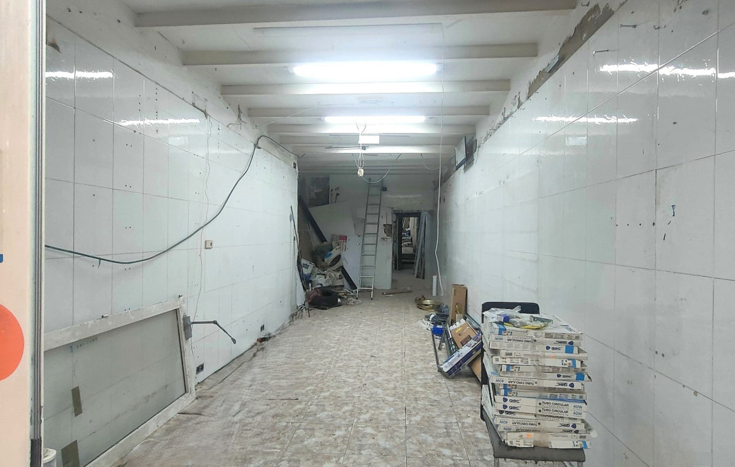 Rental - Local comercial -
Barcelona - Sant Antoni