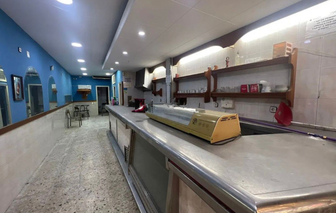 Location longue durée - Restaurant -
Barcelona - Nou Barris