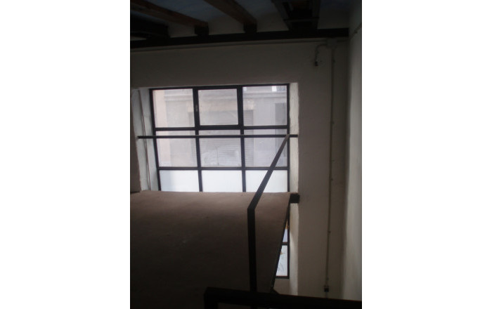 Revente - Local comercial -
Barcelona - Ciutat Vella