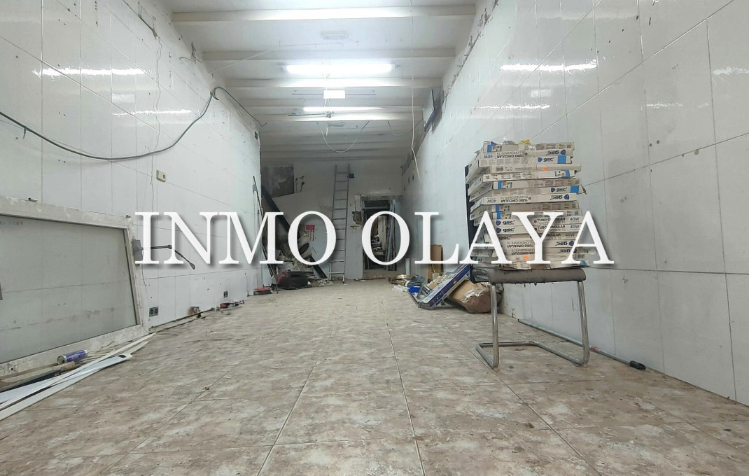 Rental - Local comercial -
Barcelona - Sant Antoni
