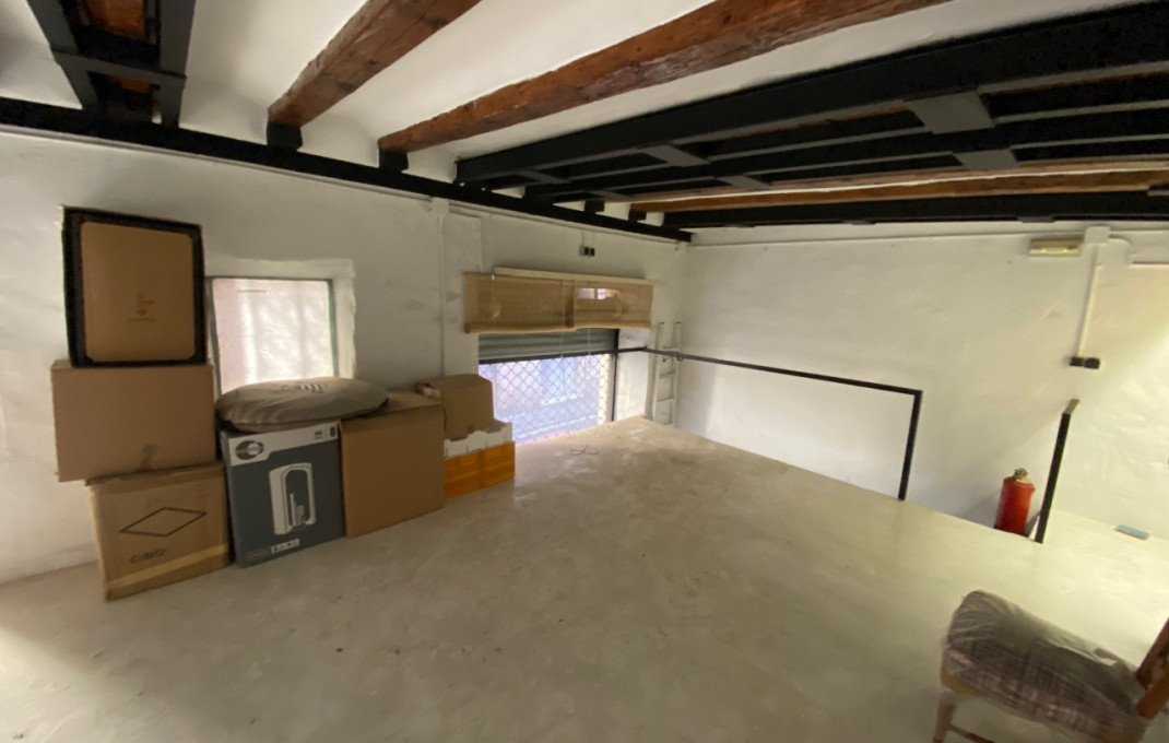 Revente - Local comercial -
Barcelona - Ciutat Vella