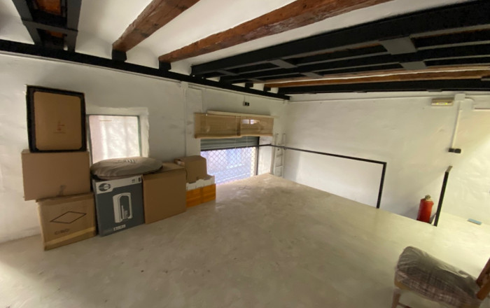 Revente - Local comercial -
Barcelona - Ciutat Vella