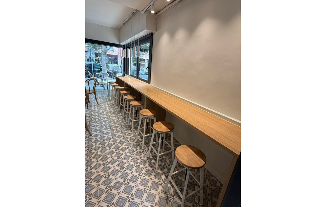 Transfert - Bar-Cafeteria -
Barcelona - Sant Gervaci