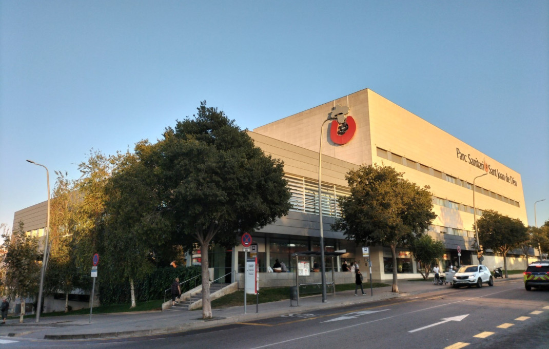 Location longue durée - Local comercial -
Sant Boi de Llobregat - Centre - Casco Antiguo