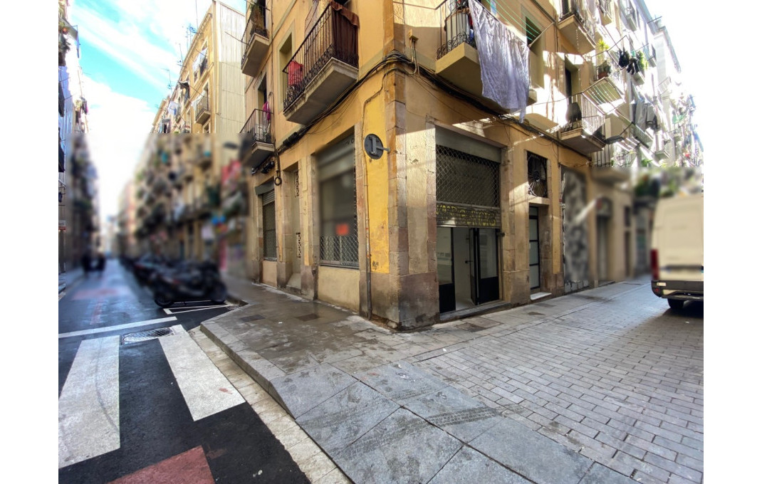 Revente - Local comercial -
Barcelona - Ciutat Vella