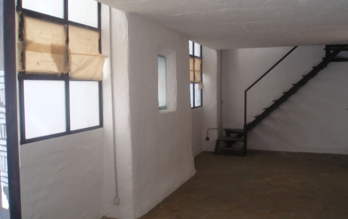 Revente - Local comercial -
Barcelona - Ciutat Vella