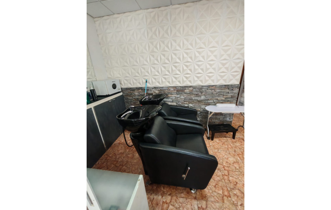 Transfer - Peluquerias y Estetica -
Sabadell