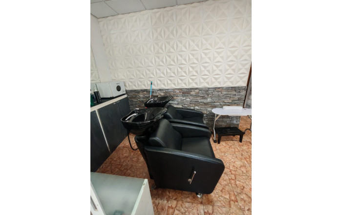 Transfer - Peluquerias y Estetica -
Sabadell