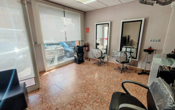 Transfer - Peluquerias y Estetica -
Sabadell
