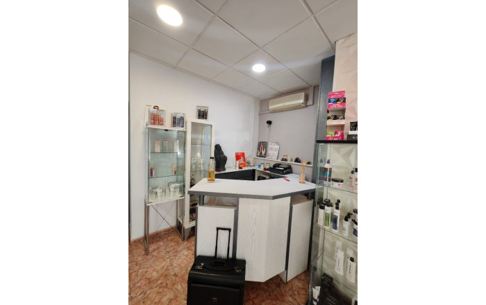 Transfer - Peluquerias y Estetica -
Sabadell