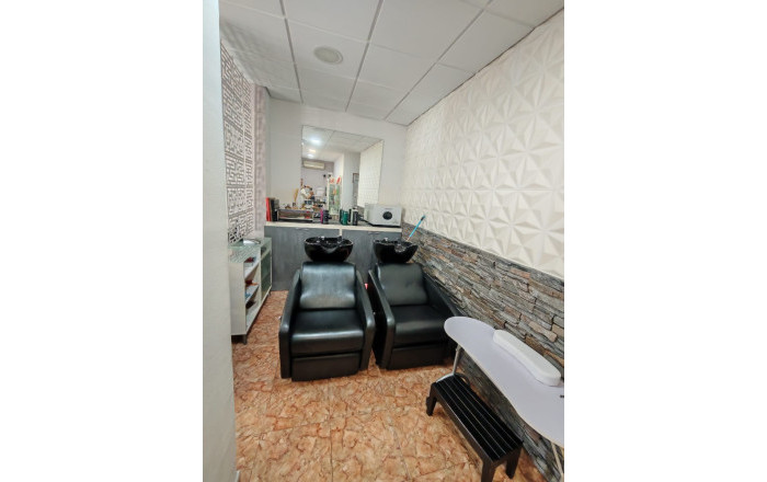 Transfer - Peluquerias y Estetica -
Sabadell