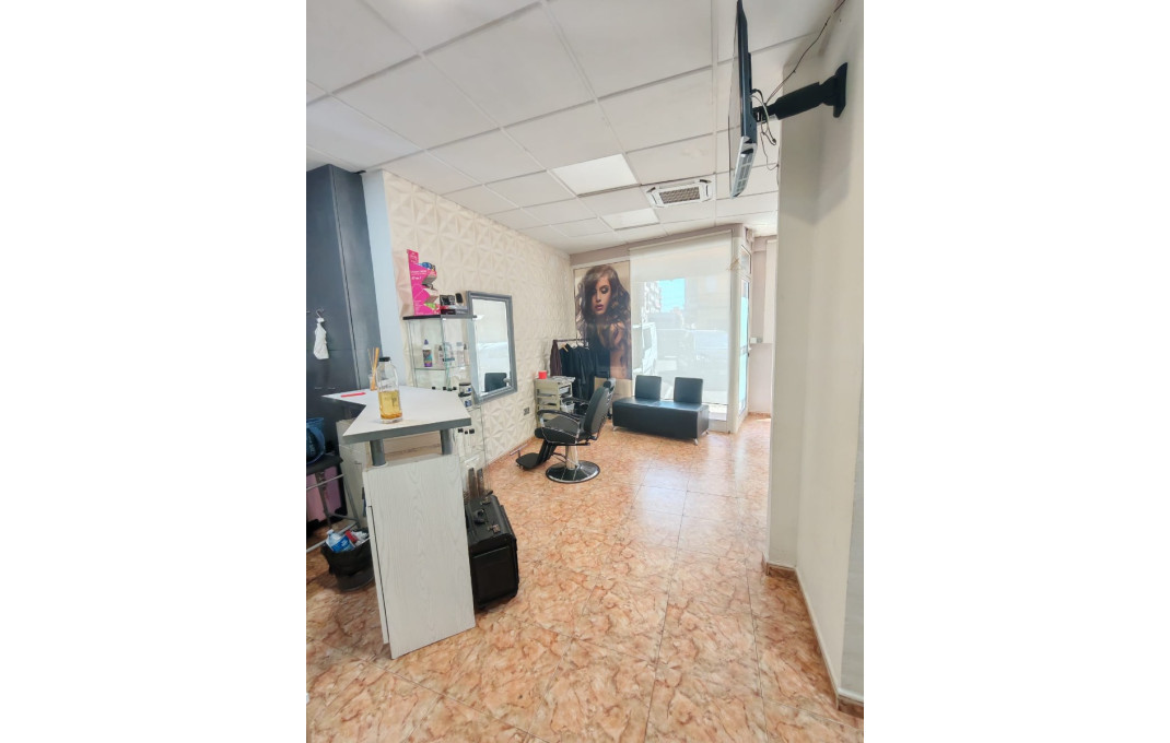 Transfer - Peluquerias y Estetica -
Sabadell