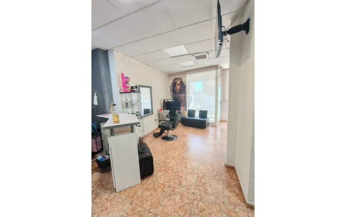 Transfer - Peluquerias y Estetica -
Sabadell