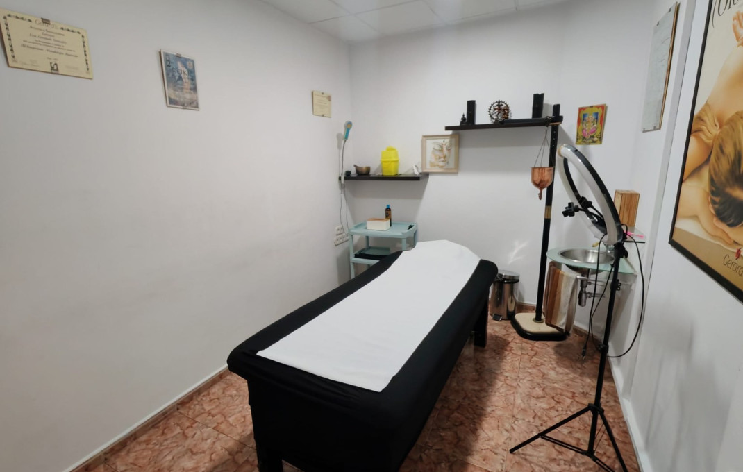 Transfer - Peluquerias y Estetica -
Sabadell