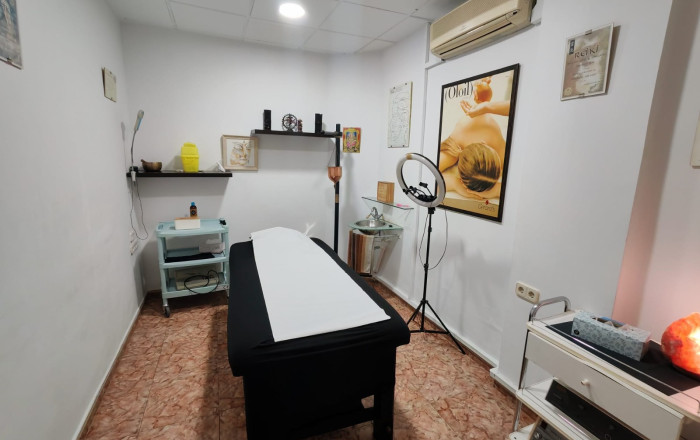 Transfer - Peluquerias y Estetica -
Sabadell