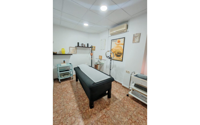 Transfer - Peluquerias y Estetica -
Sabadell