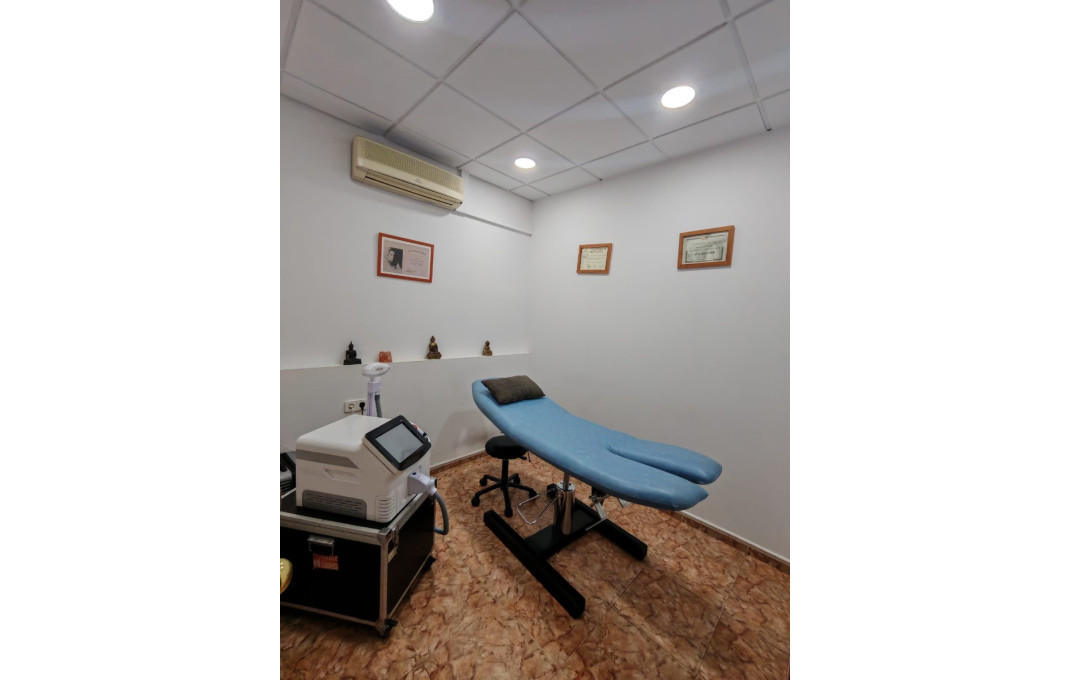 Transfer - Peluquerias y Estetica -
Sabadell