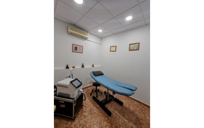 Transfer - Peluquerias y Estetica -
Sabadell