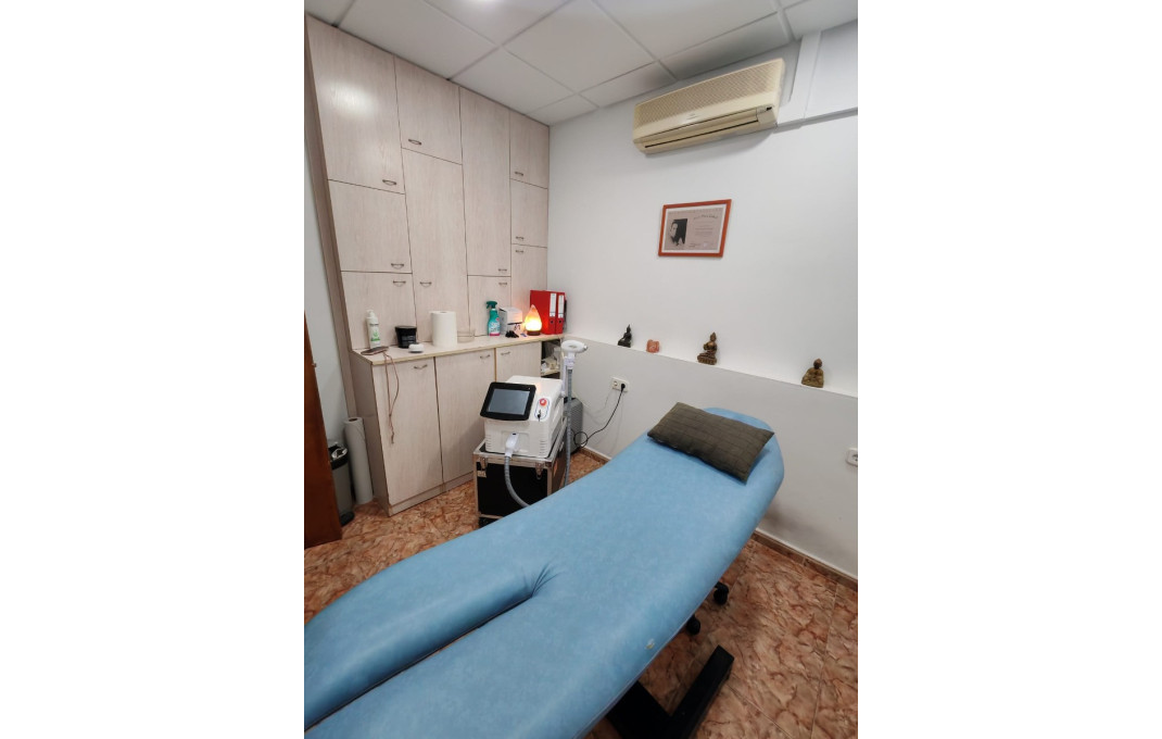 Transfer - Peluquerias y Estetica -
Sabadell