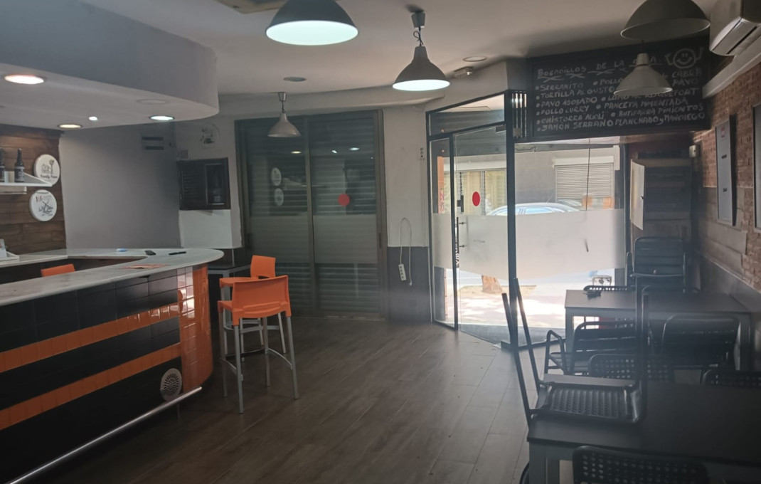Transfert - Bar Restaurante -
Barberá del Vallés